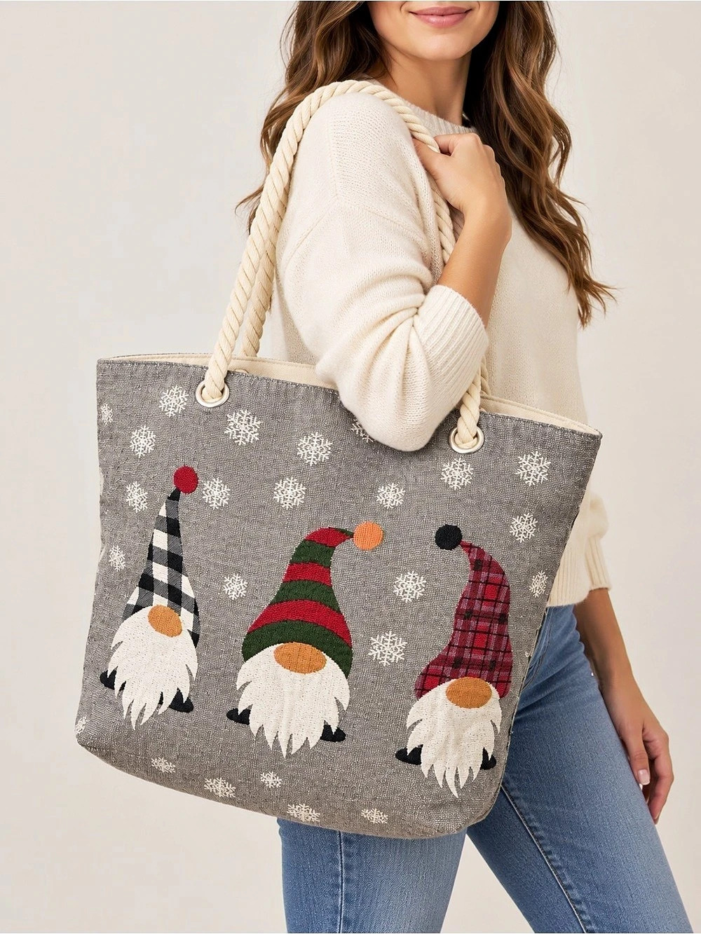 Gnome Holiday Tote in Gray & White Like New